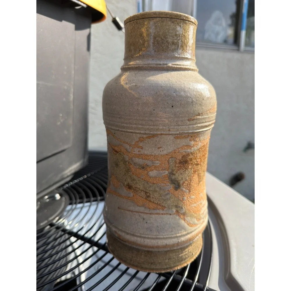 VTG Hand-crafted Ceramic Vase Art Pottery Home Decorative Brown and Beige Finish